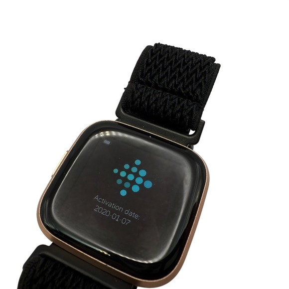 Fitbit Versa Smartwatch Rose Gold Aluminum Black Woven Band + Charger - Picture 11 of 12